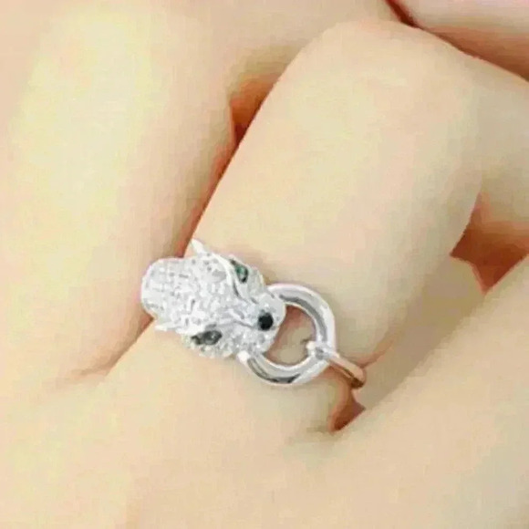 Gorgeous 925 Silver Emerald Diamond Panther Ring - Picture 3 of 8